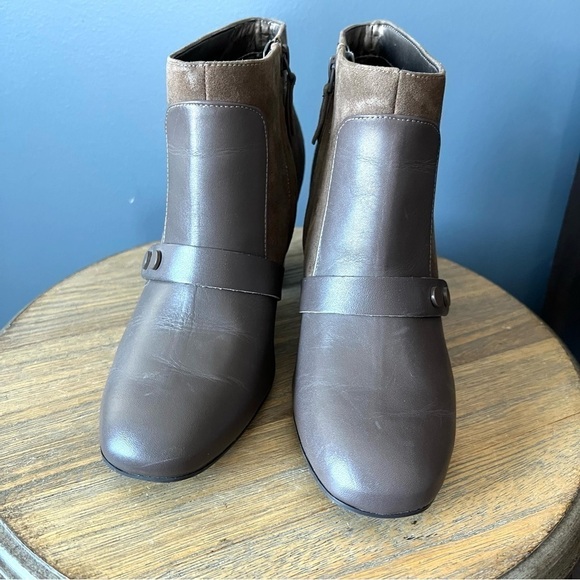 Easy Spirit Arietta Ankle Booties - Picture 5 of 8